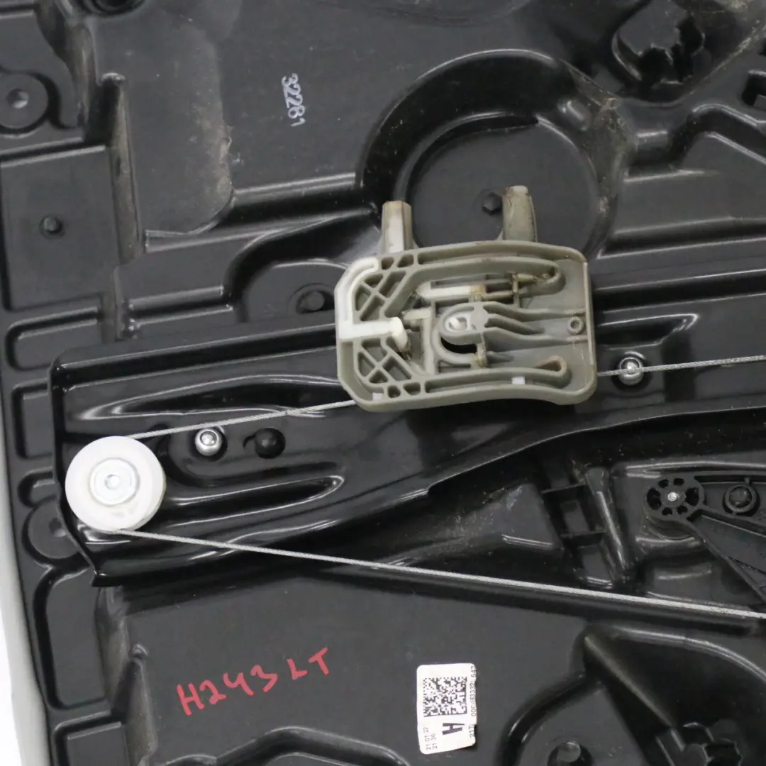 Support de lève-vitre Mercedes EQA H243 W247 Porte Arrière Gauche pour à propos du numéro de pièce A2477300903 Support de lève-vitre Mercedes EQA H243 W247 Porte Arrière Gauche - SKU A2477300903 - Numéro de pièce A2477300903