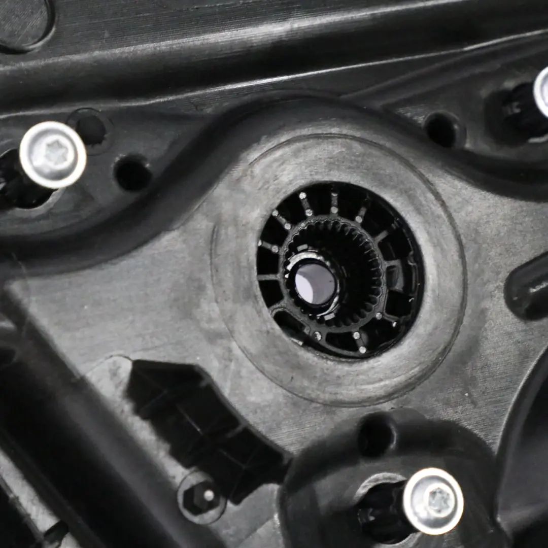 Mercedes EQA H243 W247 Podnośnik Szyby Drzwi tylnych Lewych - SKU A2477300903 - Numer Części A2477300903