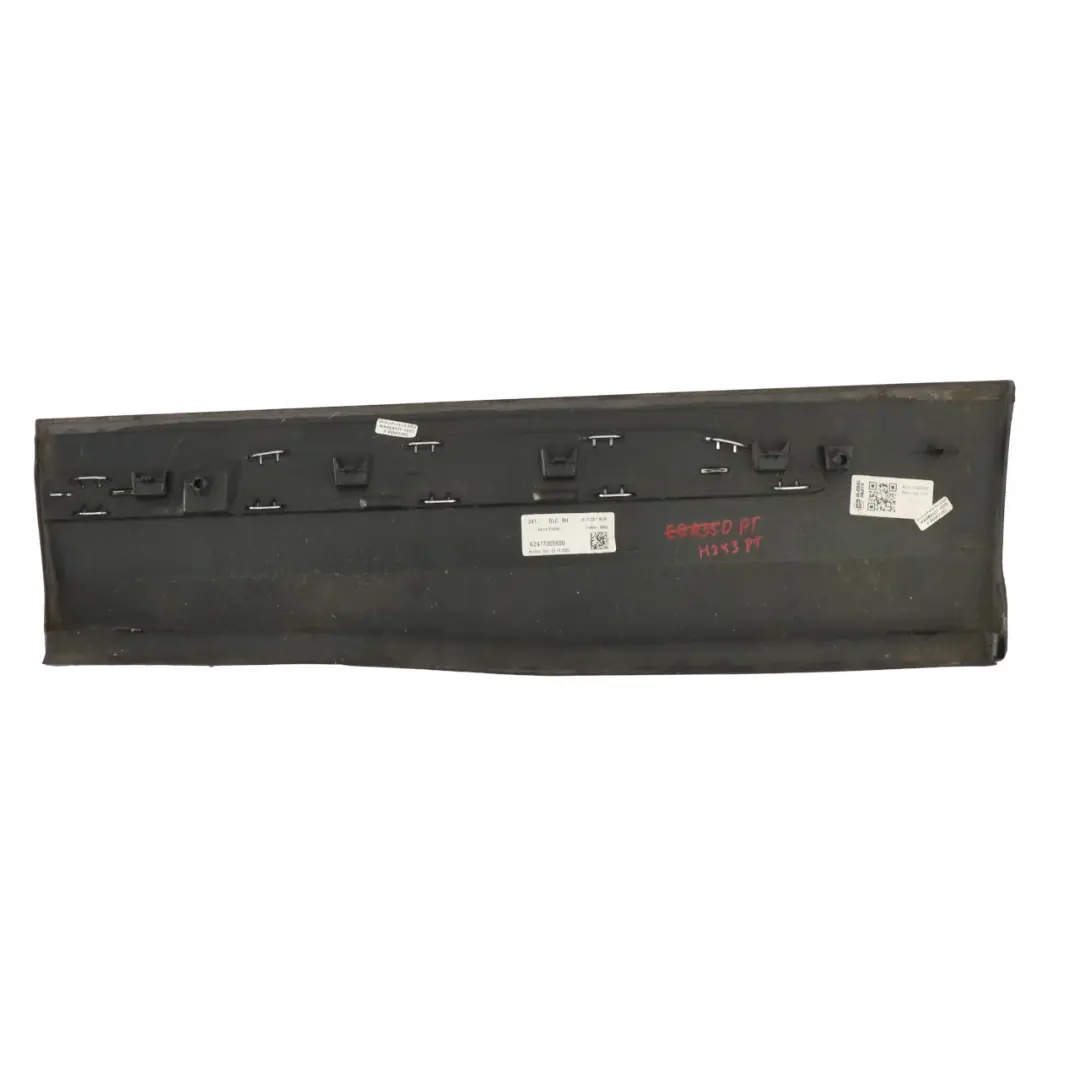 Moulure porte arrière droite AMG pour Mercedes EQA H243 à propos du numéro de pièce A2477305600 Mercedes EQA H243 Moulure porte arrière droite AMG - SKU A2477305600 - Numéro de pièce A2477305600