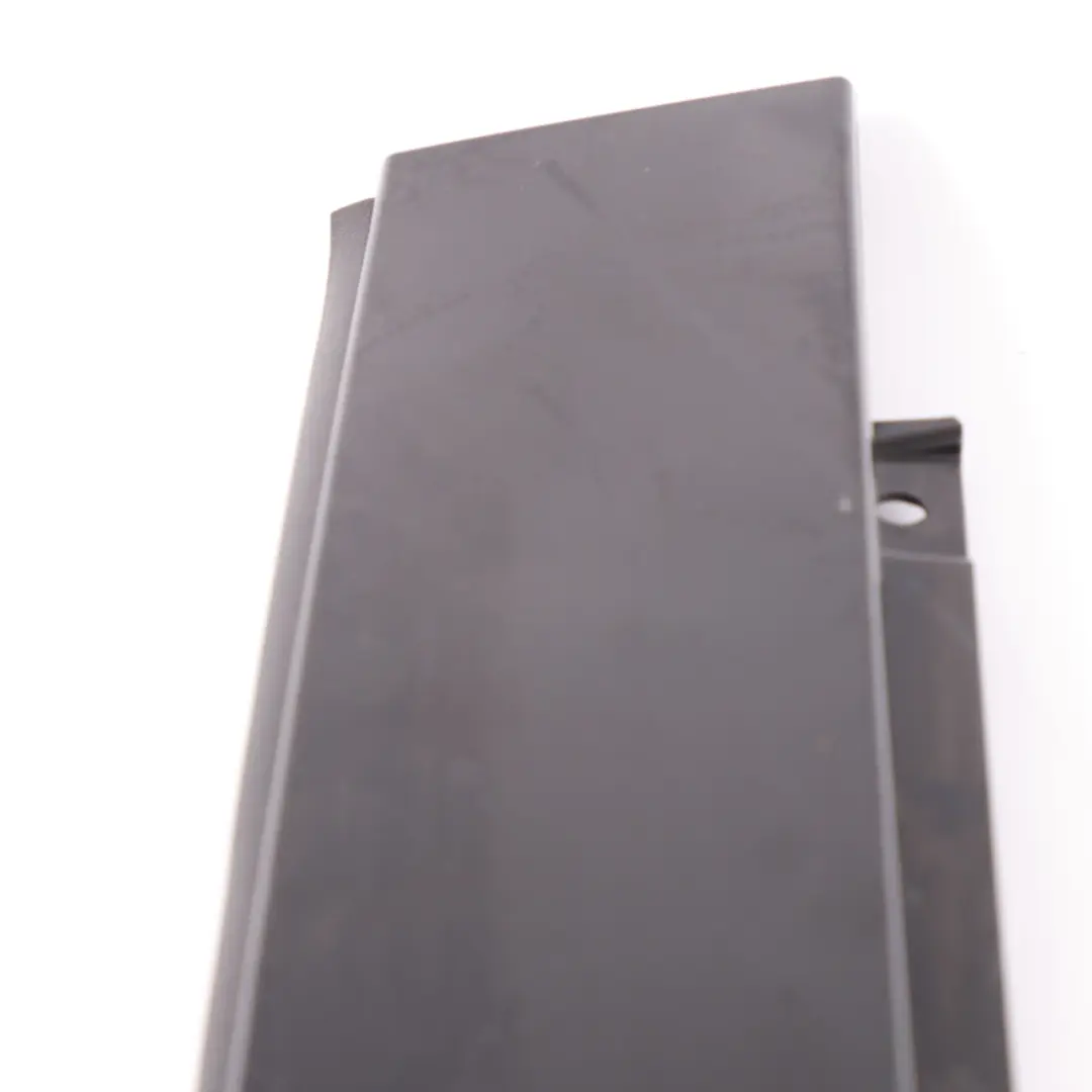 Moulure garniture de porte arrière gauche pour Mercedes H243 à propos du numéro de pièce A2477324900 Mercedes H243 Moulure garniture de porte arrière gauche - SKU A2477324900 - Numéro de pièce A2477324900