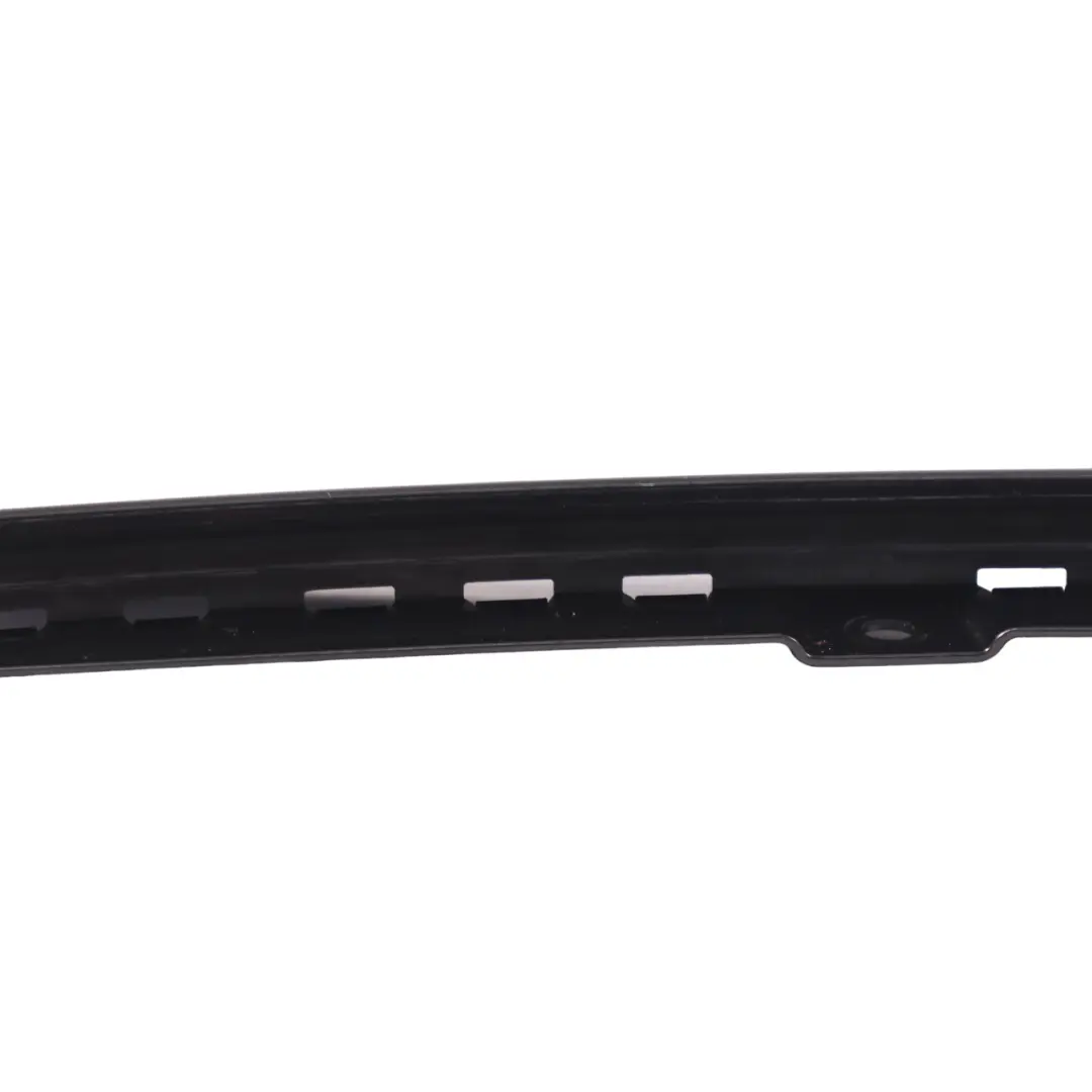 Mercedes H243 Moldura ]moldura superior ]puerta trasera izquierda - SKU A2477324900 - Número de pieza A2477324900