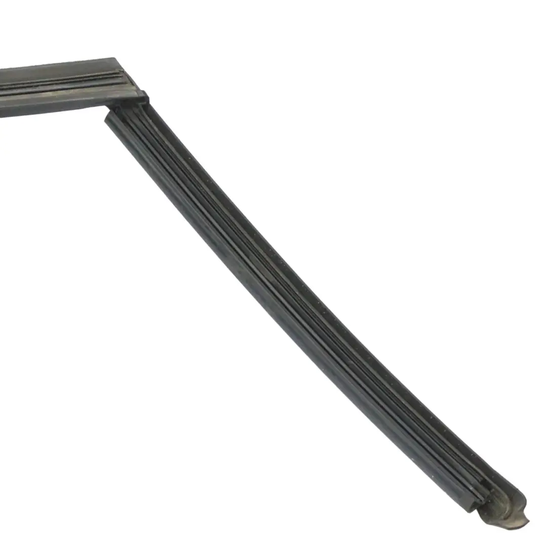 Puerta Trasera Izquierda Junta de Goma para Mercedes H243 con número de pieza A2477354300 Mercedes H243 Puerta Trasera Izquierda Junta de Goma - SKU A2477354300 - Número de pieza A2477354300