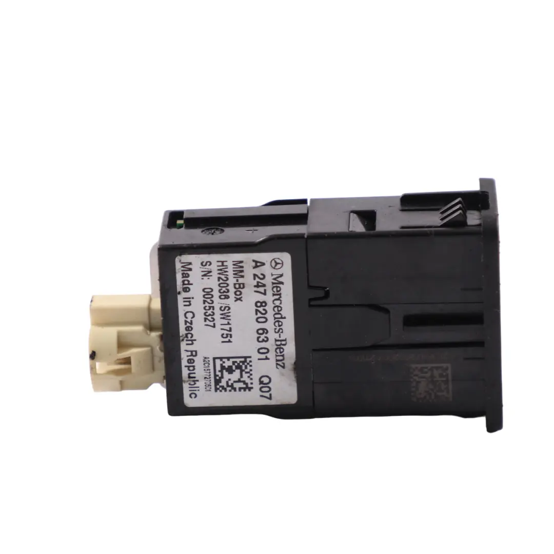 Puerto USB Tipo-C Enchufe Conexión de entrada para Mercedes H243 W247 con número de pieza A2478206301 Mercedes H243 W247 Puerto USB Tipo-C Enchufe Conexión de entrada - SKU A2478206301 - Número de pieza A2478206301