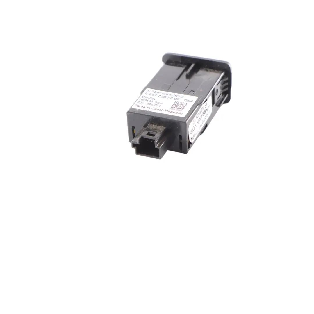 W907 USB Port Typ-C Buchse Stecker Eingang Anschluss für Mercedes mit Teilenummer A2478207802 Mercedes W907 USB Port Typ-C Buchse Stecker Eingang Anschluss - SKU A2478207802 - Teilenummer A2478207802