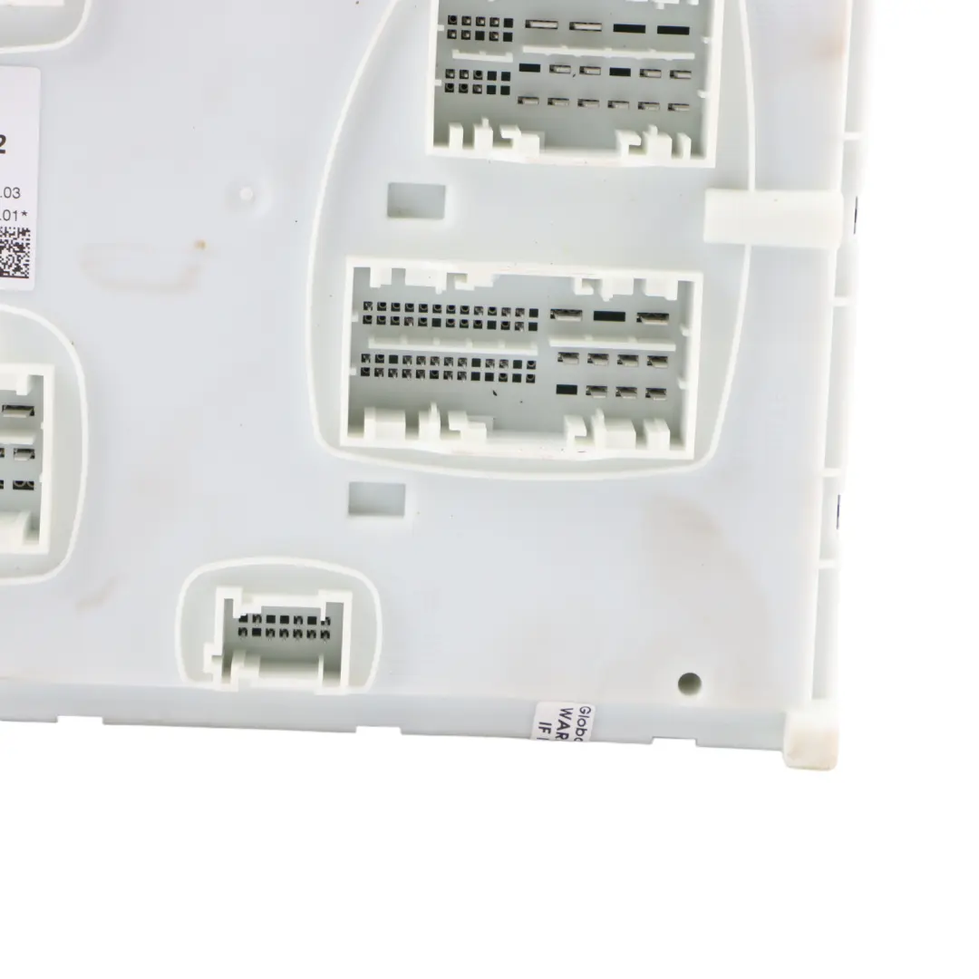 Fuse Box Front Central Body Control Module BCM Unit to Mercedes W177 with Part number A2479005708 Mercedes W177 Fuse Box Front Central Body Control Module BCM Unit - SKU A2479005708 - Part number A2479005708
