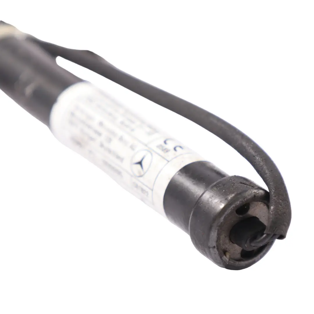 Attuatore del cofano sinistro destro Protezione pedoni per Mercedes H243 con numero di parte A2479069901 Mercedes H243 Attuatore del cofano sinistro destro Protezione pedoni - SKU A2479069901 - Numero di parte A2479069901