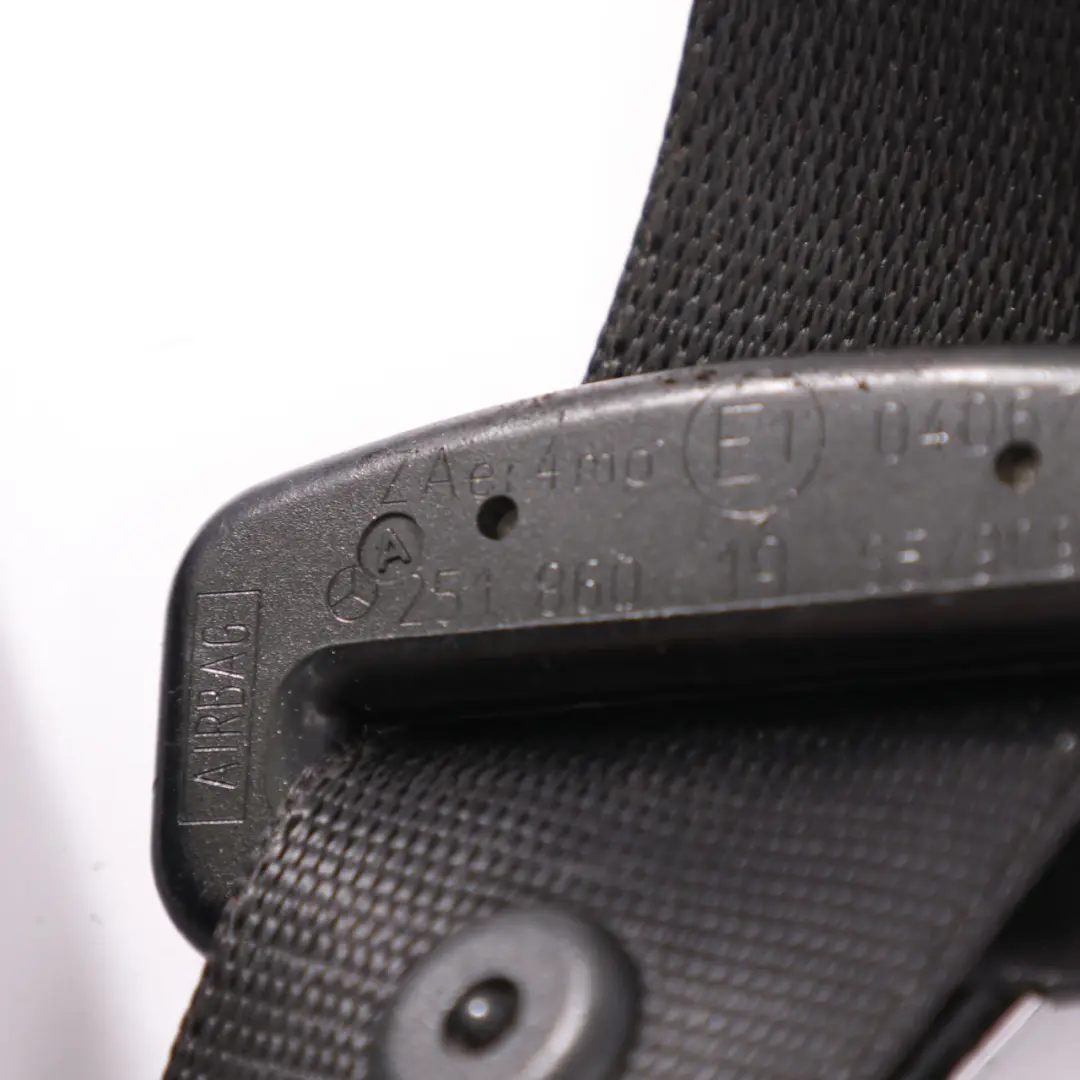 Ceinture sécurité supérieure siège avant gauche Noir pour Mercedes W164 à propos du numéro de pièce A2518601985 Mercedes W164 Ceinture sécurité supérieure siège avant gauche Noir - SKU A2518601985 - Numéro de pièce A2518601985