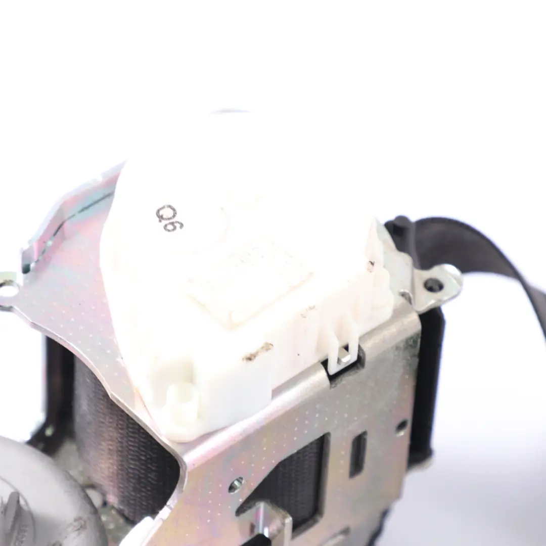 Cintura sicurezza anteriore sinistra superiore nera per Mercedes W164 con numero di parte A2518601985 Mercedes W164 Cintura sicurezza anteriore sinistra superiore nera - SKU A2518601985 - Numero di parte A2518601985