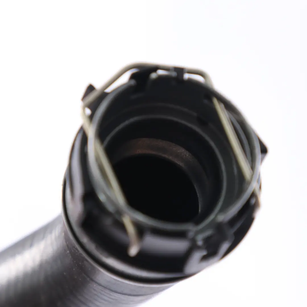 Tuyau d'eau Conduite de refroidissement du radiateur pour Mercedes X253 à propos du numéro de pièce A2535015101 Mercedes X253 Tuyau d'eau Conduite de refroidissement du radiateur - SKU A2535015101 - Numéro de pièce A2535015101