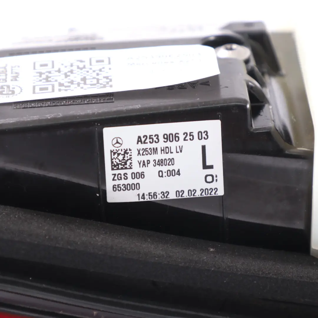 Kofferraum Heckklappenleuchte Hinten Links für Mercedes GLC X253 mit Teilenummer A2539062503 Mercedes GLC X253 Kofferraum Heckklappenleuchte Hinten Links - SKU A2539062503 - Teilenummer A2539062503