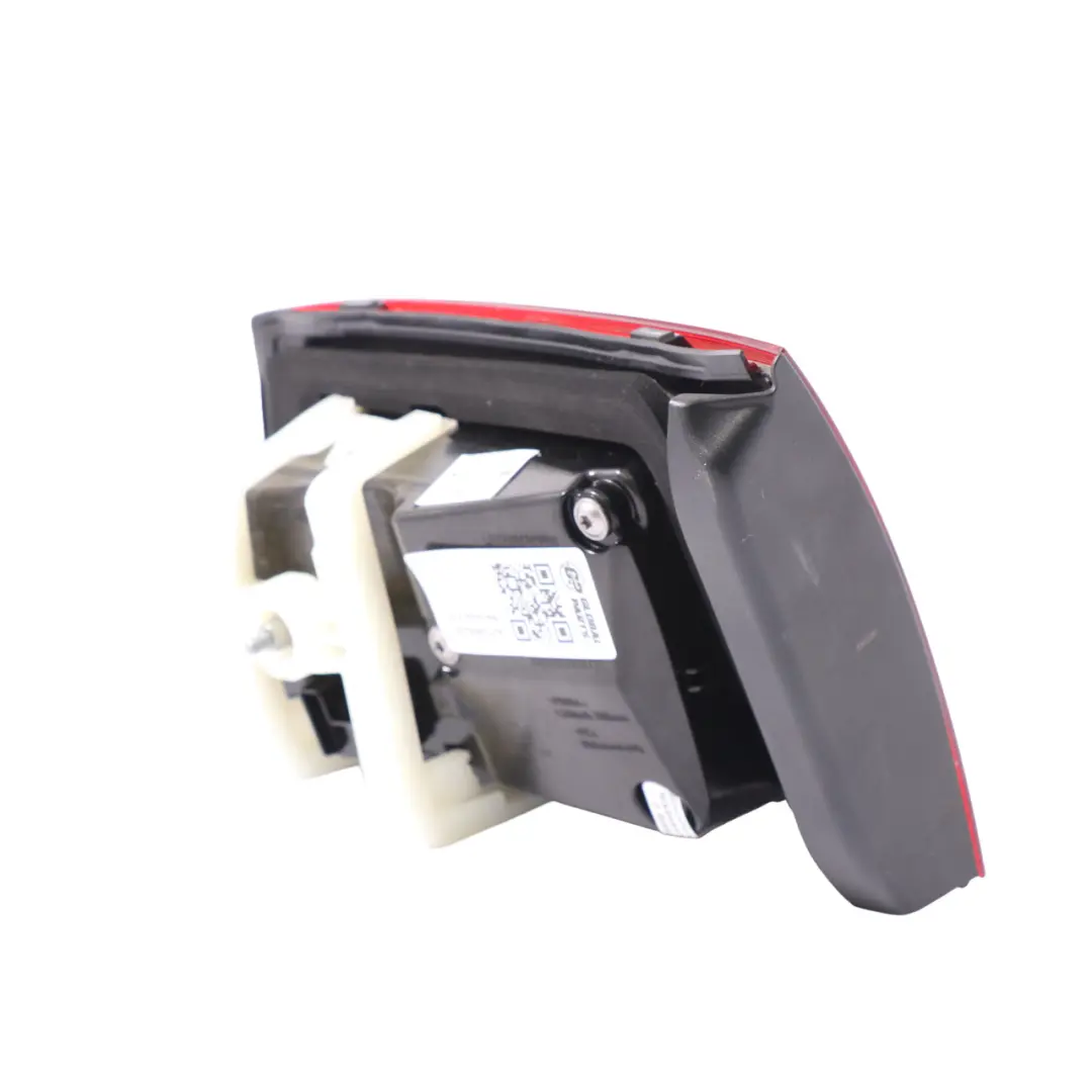 Mercedes GLC X253 Lampe d'éclairage coffre hayon arrière gauche - SKU A2539062503 - Numéro de pièce A2539062503