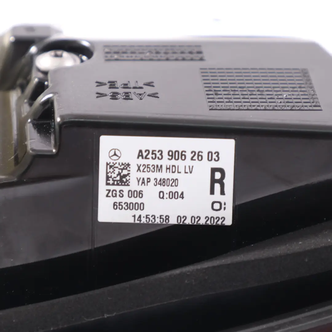 Kofferraum Heckklappe Lampe Hinten Rechts für Mercedes GLC X253 mit Teilenummer A2539062603 Mercedes GLC X253 Kofferraum Heckklappe Lampe Hinten Rechts - SKU A2539062603 - Teilenummer A2539062603