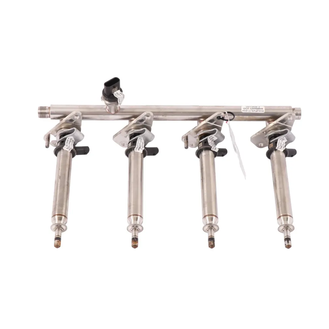 Rail d'injection Mercedes W176 W177 M270 Rail de carburant haute pour à propos du numéro de pièce A2700701995 Rail d'injection Mercedes W176 W177 M270 Rail de carburant haute - SKU A2700701995 - Numéro de pièce A2700701995