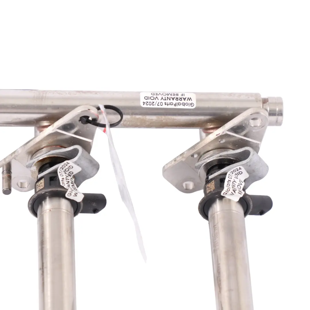 Rail d'injection Mercedes W176 W177 M270 Rail de carburant haute pour à propos du numéro de pièce A2700701995 Rail d'injection Mercedes W176 W177 M270 Rail de carburant haute - SKU A2700701995 - Numéro de pièce A2700701995