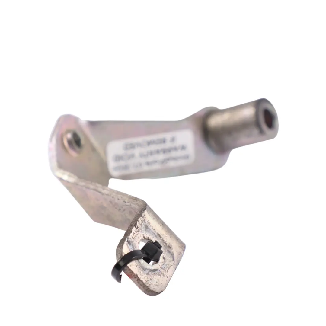 Mercedes W204 Support moteur Support de fixation - SKU A2711411540 - Numéro de pièce A2711411540