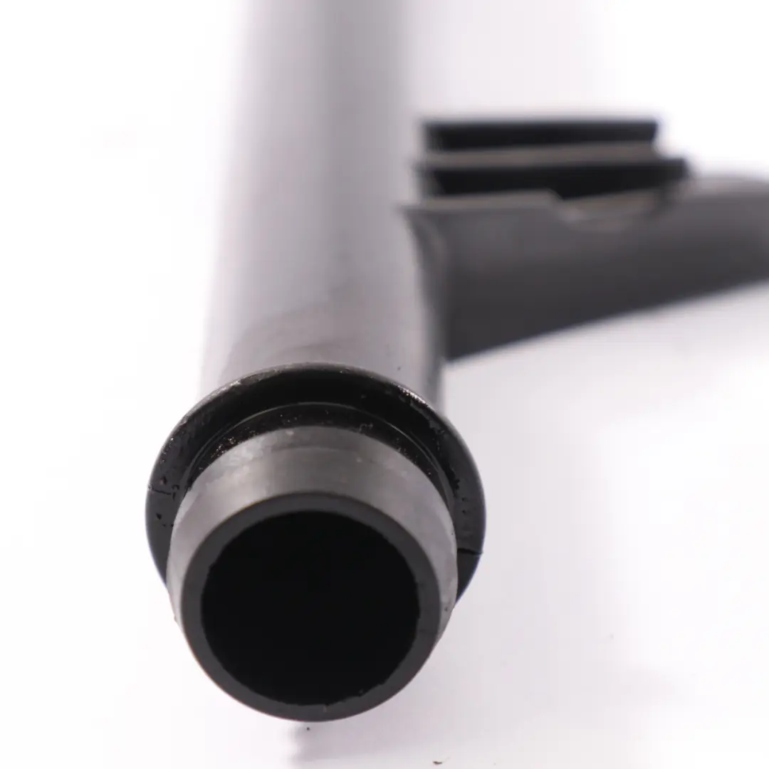 Wasserpumpe Schlauch Kühler Kühlmittel Kühlung für Mercedes W204 mit Teilenummer A2712002452 Mercedes W204 Wasserpumpe Schlauch Kühler Kühlmittel Kühlung - SKU A2712002452-2 - Teilenummer A2712002452