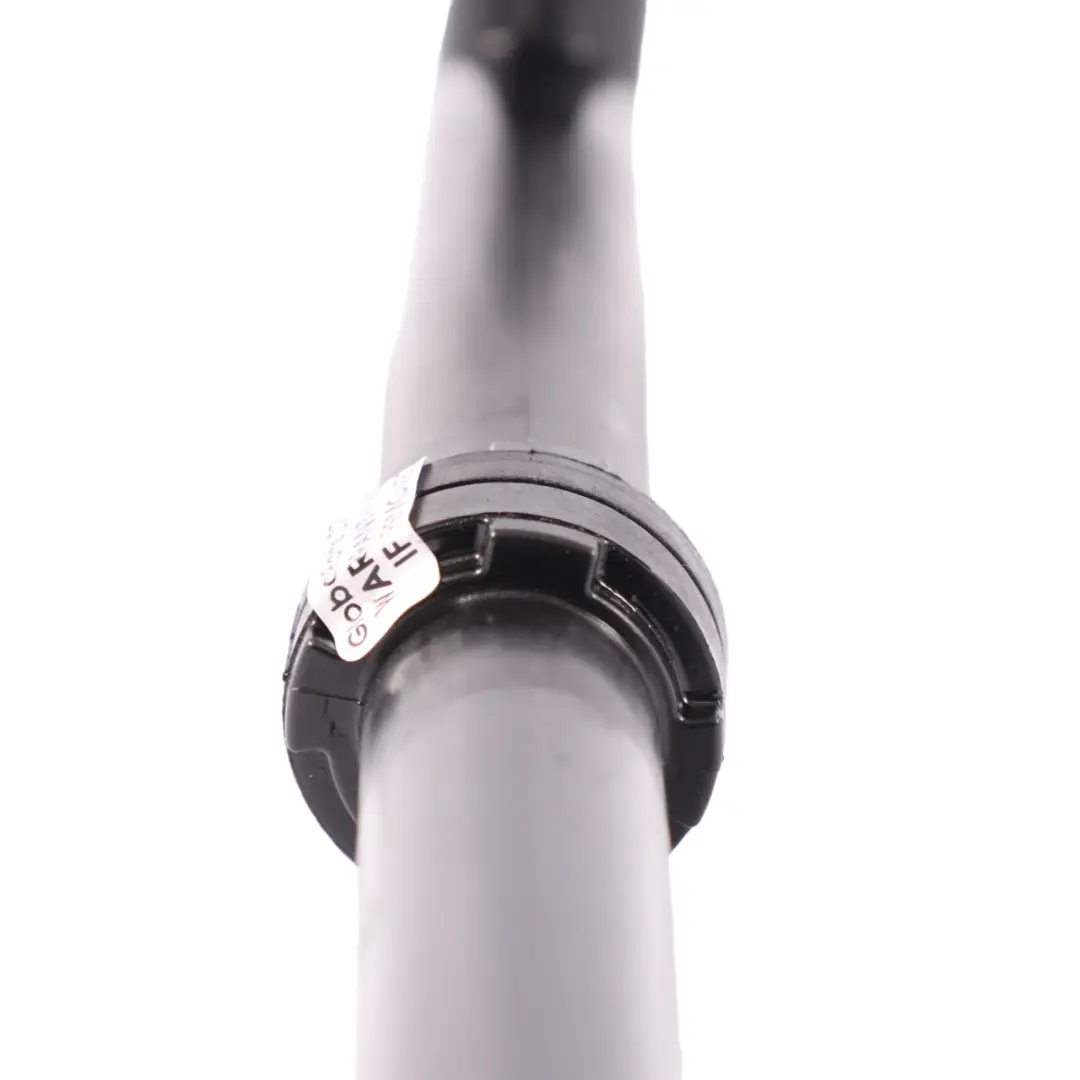 Tuyau pompe à eau Radiateur Conduite refroidissement Mercedes W204 - SKU A2712002452-2 - Numéro de pièce A2712002452