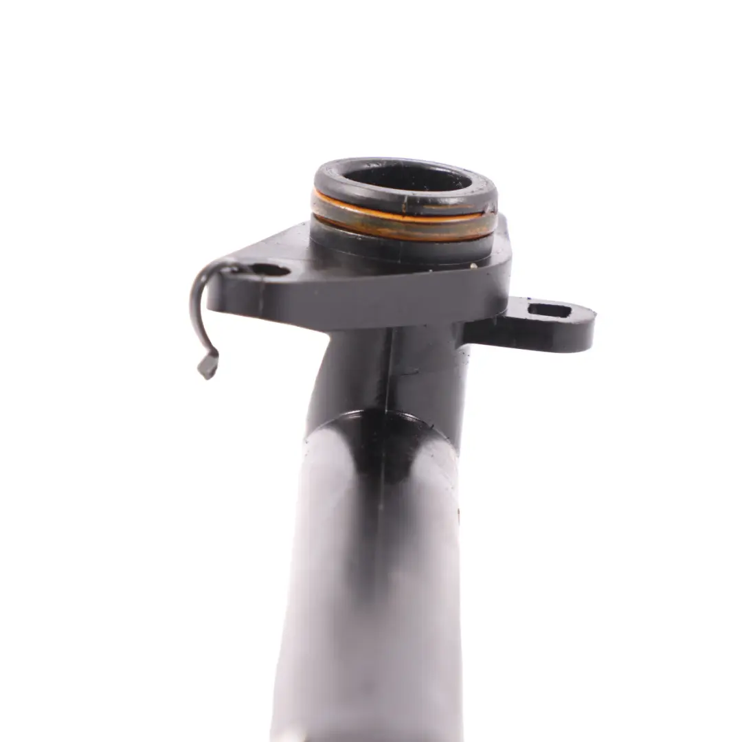 Wąż Pompy Wody Rura Przewód Chłodzenia do Mercedes W204 o numerze A2712002452 Mercedes W204 Wąż Pompy Wody Rura Przewód Chłodzenia - SKU A2712002452-2 - Numer Części A2712002452