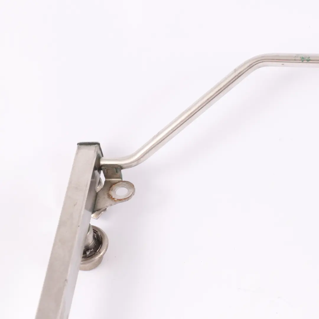 Fuel Rail Mercedes W203 W209 M272 Inyección Inyector Tubo Boquilla - SKU A2720700995-1 - Número de pieza A2720700995
