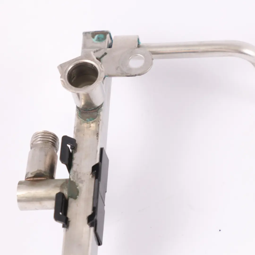 Rail Mercedes W203 W209 M272 Inyección Inyector Tubo Boquilla para Fuel con número de pieza A2720700995 Fuel Rail Mercedes W203 W209 M272 Inyección Inyector Tubo Boquilla - SKU A2720700995-1 - Número de pieza A2720700995