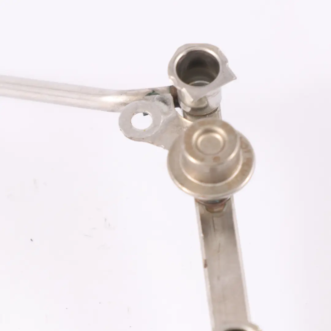 Rail Mercedes W203 W209 M272 Injection Injector Tube Nozzle to Fuel with Part number A2720700995 Fuel Rail Mercedes W203 W209 M272 Injection Injector Tube Nozzle - SKU A2720700995-1 - Part number A2720700995