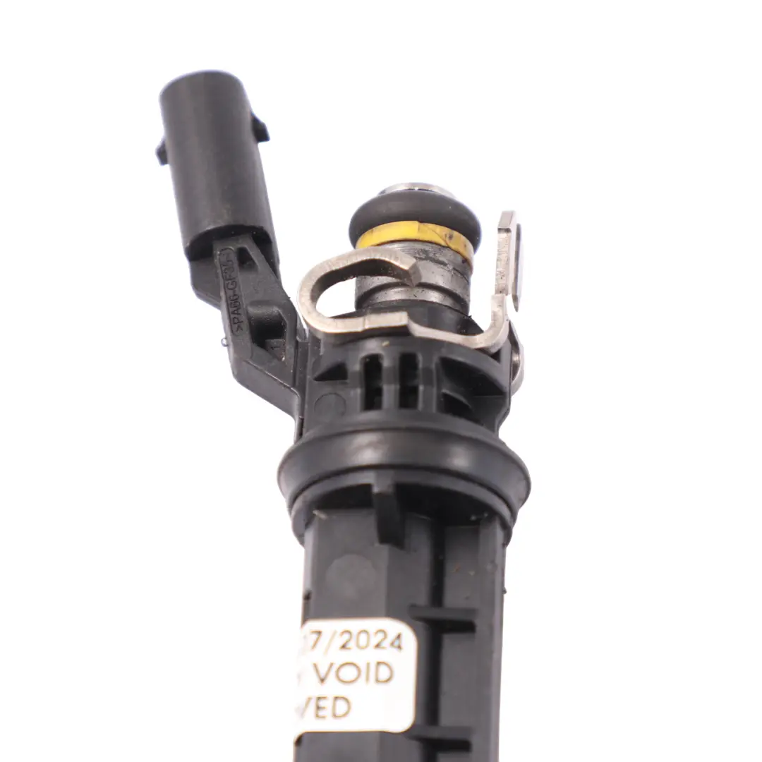 M282 Fuel Rail Fuel Distributor Injectors to Mercedes W177 Petrol with Part number A2820701000 Mercedes W177 Petrol M282 Fuel Rail Fuel Distributor Injectors - SKU A2820701000 - Part number A2820701000