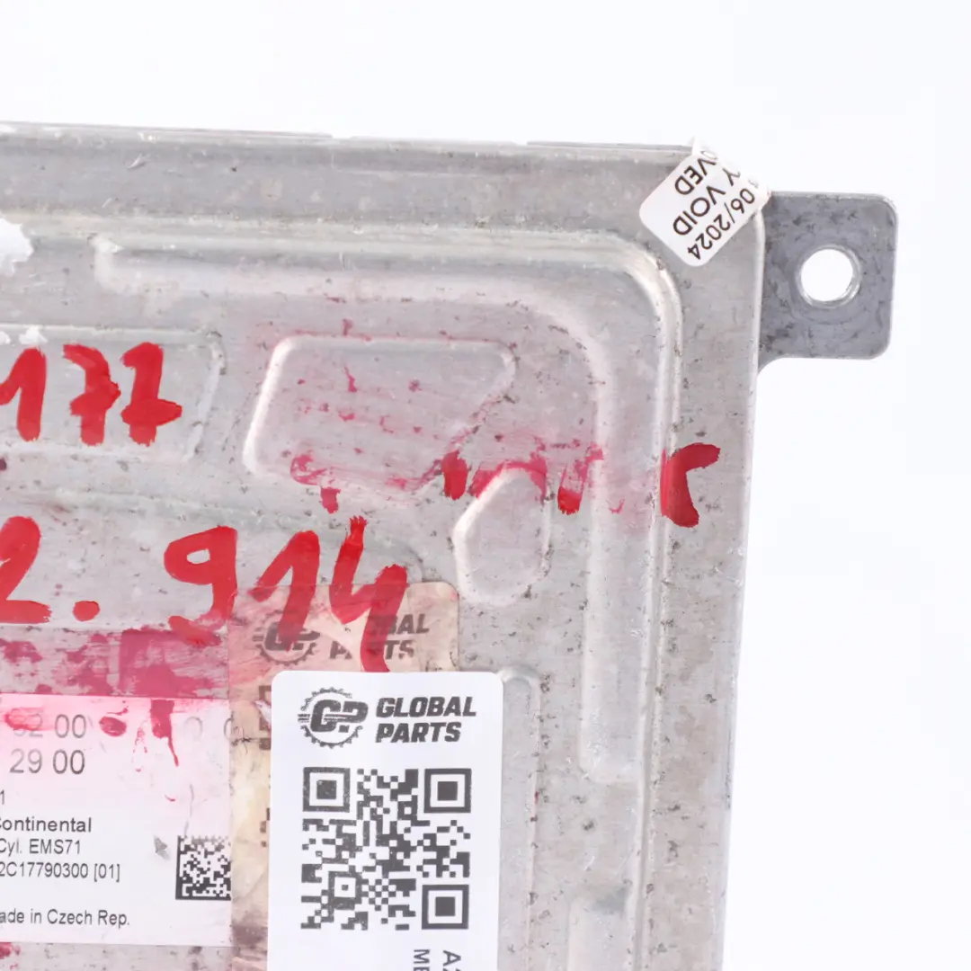 A200 M282.914 163HP Module l'unité contrôle moteur ECU pour Mercedes W177 à propos du numéro de pièce A2829003200 Mercedes W177 A200 M282.914 163HP Module l'unité contrôle moteur ECU - SKU A2829003200-1 - Numéro de pièce A2829003200