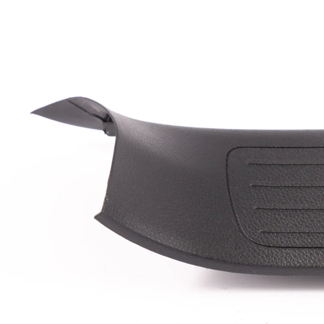 Guida Coperchio soglia portiera posteriore sinistro per Mercedes C292 con numero di parte A2926801300 Mercedes C292 Guida Coperchio soglia portiera posteriore sinistro - SKU A2926801300 - Numero di parte A2926801300