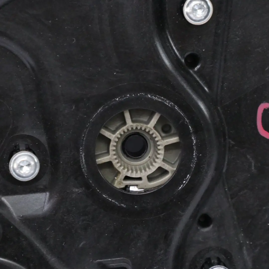 Fensterheber Regler Träger Tür Vorne Links für Mercedes GLE C292 Coupe mit Teilenummer A2927203902 Mercedes GLE C292 Coupe Fensterheber Regler Träger Tür Vorne Links - SKU A2927203902 - Teilenummer A2927203902