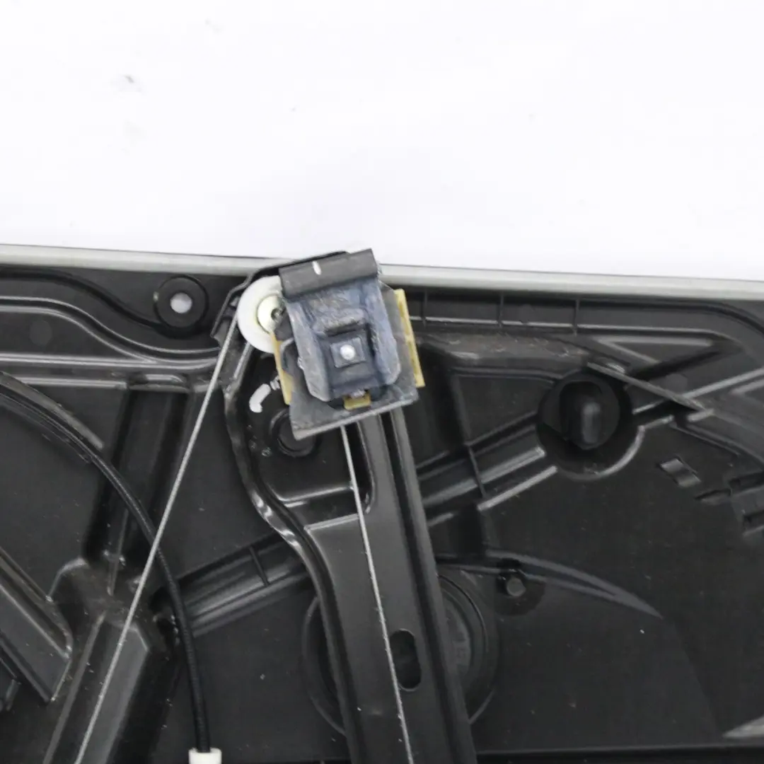 Window Regulator Lifter Panel Front Right O/S to Mercedes GLE C292 with Part number A2927204002 Mercedes GLE C292 Window Regulator Lifter Panel Front Right O/S - SKU A2927204002 - Part number A2927204002