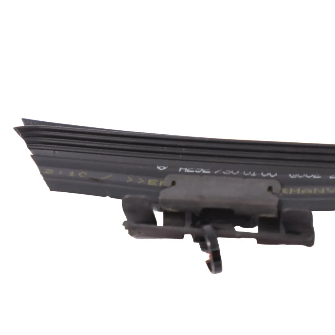 Joint d'étanchéité vitre arrière gauche pour Mercedes GLE C292 à propos du numéro de pièce A2927300100 Mercedes GLE C292 Joint d'étanchéité vitre arrière gauche - SKU A2927300100 - Numéro de pièce A2927300100