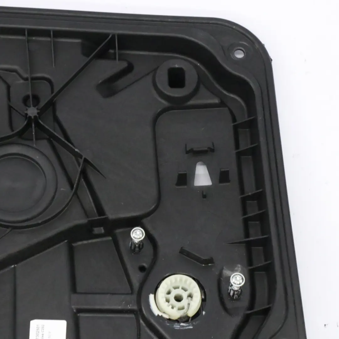 Panel elevalunas trasero izquierdo A2927302601 para Mercedes GLE C292 con número de pieza A2927302501 Mercedes GLE C292 Panel elevalunas trasero izquierdo A2927302601 - SKU A2927302501 - Número de pieza A2927302501