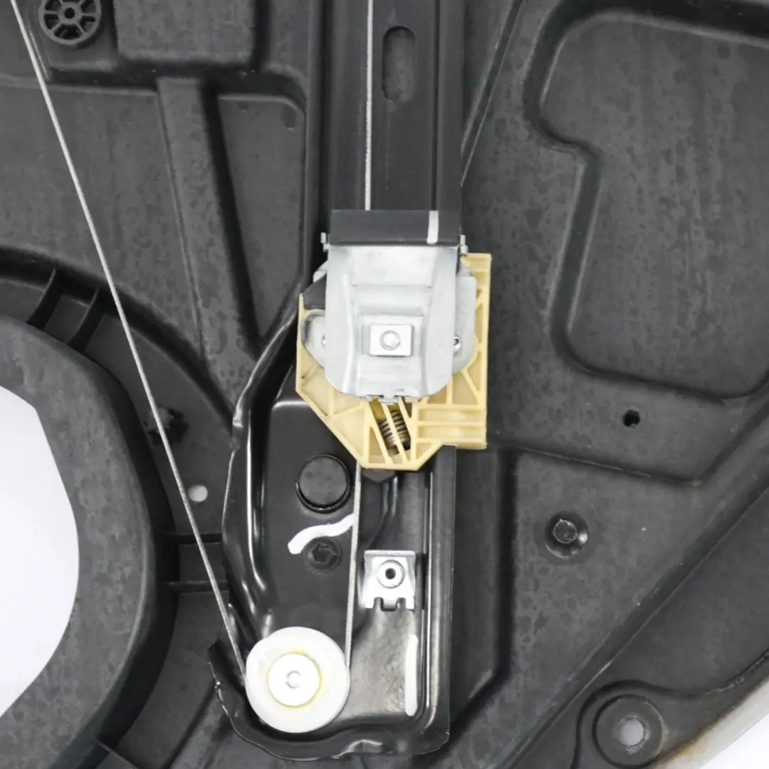 Panel elevalunas trasero izquierdo A2927302601 para Mercedes GLE C292 con número de pieza A2927302501 Mercedes GLE C292 Panel elevalunas trasero izquierdo A2927302601 - SKU A2927302501 - Número de pieza A2927302501