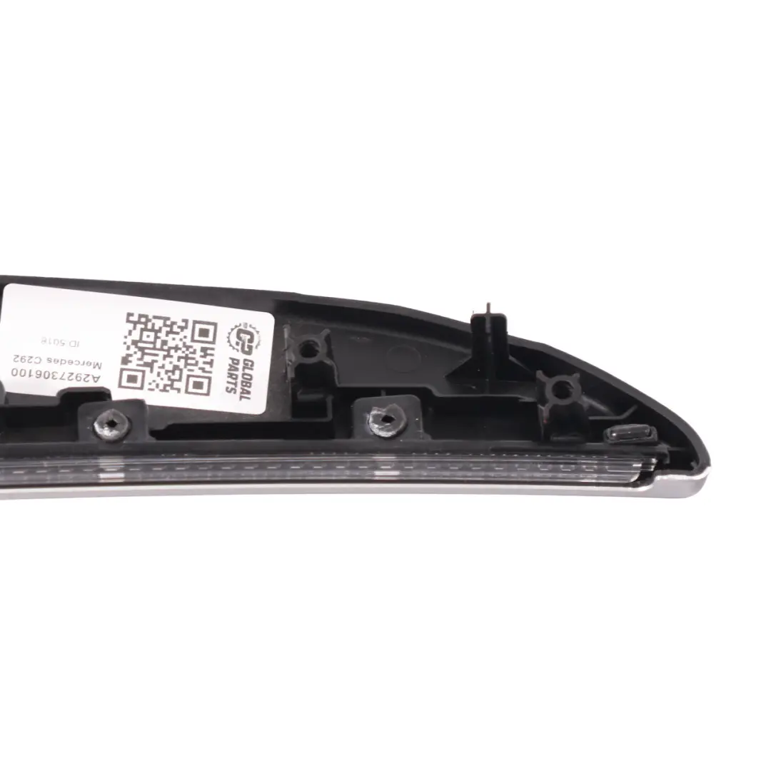 Striscia copertura porta posteriore sinistra Trim Alu per Mercedes C292 con numero di parte A2927306100 Mercedes C292 Striscia copertura porta posteriore sinistra Trim Alu - SKU A2927306100 - Numero di parte A2927306100