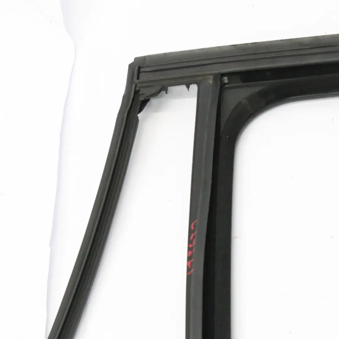 Mercedes C292 Joint de Porte Fenêtre Arrière Gauche Cadre Guide - SKU A2927350125 - Numéro de pièce A2927350125