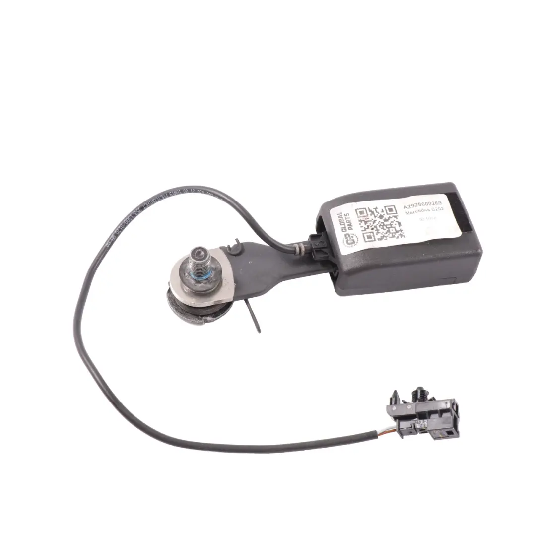 Loquet ceinture boucle siège arrière droite pour Mercedes GLE C292 à propos du numéro de pièce A2928600269 Mercedes GLE C292 Loquet ceinture boucle siège arrière droite - SKU A2928600269 - Numéro de pièce A2928600269