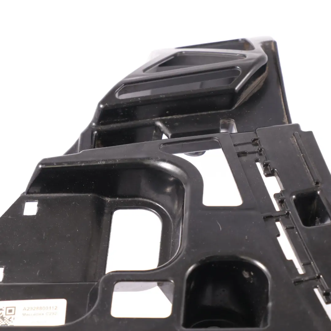 Coupé Montaggio paraurti posteriore sinistra per Mercedes GLE C292 con numero di parte A2928800112 Mercedes GLE C292 Coupé Montaggio paraurti posteriore sinistra - SKU A2928800112 - Numero di parte A2928800112