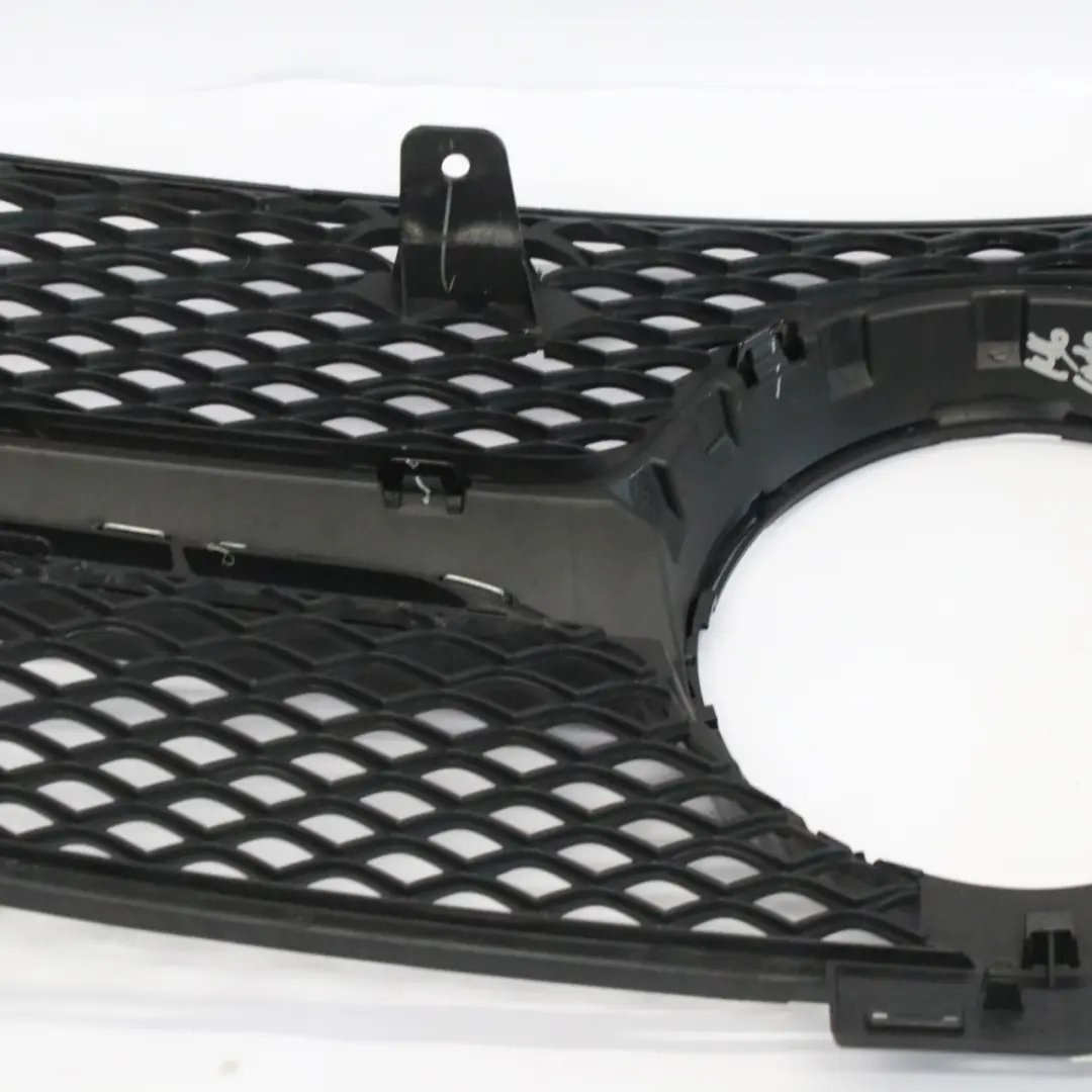 Coupé Griglia Anteriore Copri Griglia Radiatore per Mercedes GLE C292 con numero di parte A2928880060 Mercedes GLE C292 Coupé Griglia Anteriore Copri Griglia Radiatore - SKU A2928880060 - Numero di parte A2928880060