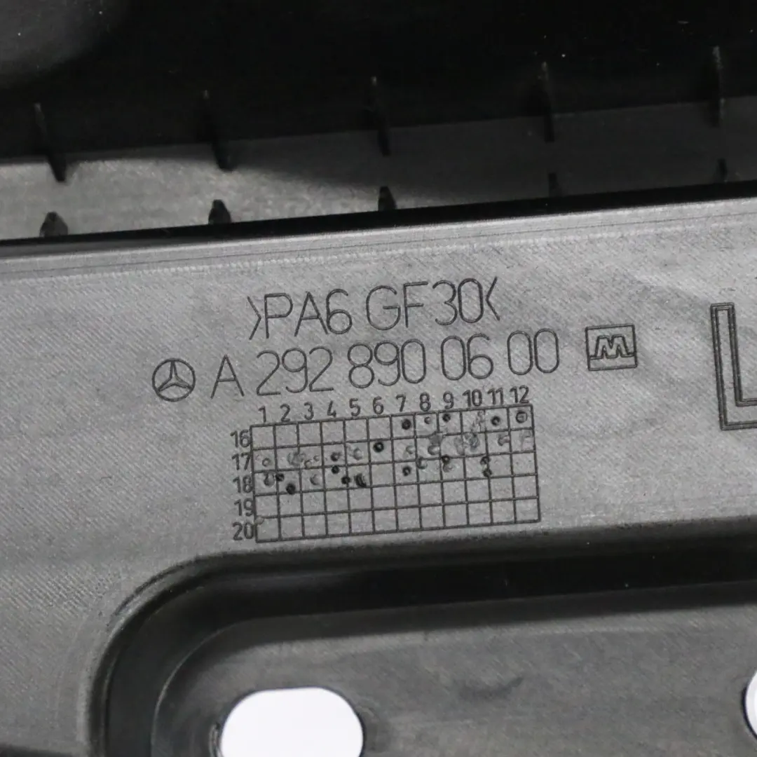 Mercedes W213 Coffre Couvercle fermeture arrière hayon coffre gauche - SKU A2928900600 - Numéro de pièce A2928900600