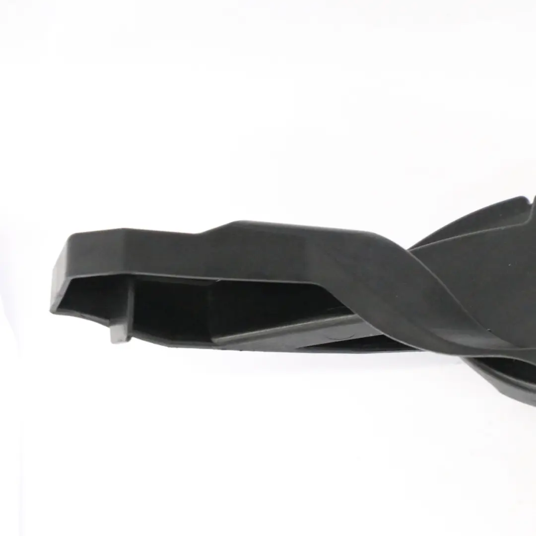 Mercedes W213 Rivestimento coperchio serratura portellone sinistro - SKU A2928900600 - Numero di parte A2928900600