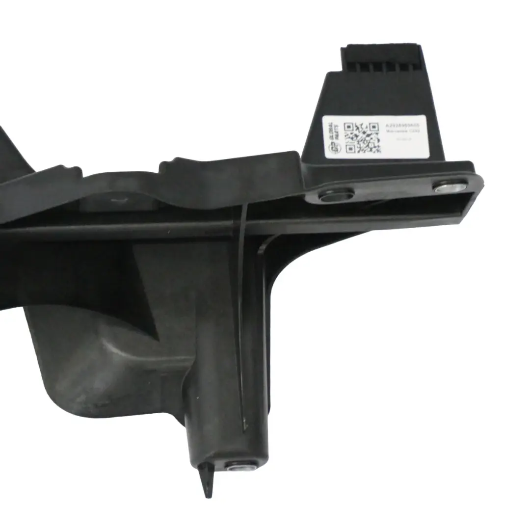 Mercedes W213 Rivestimento coperchio serratura portellone sinistro - SKU A2928900600 - Numero di parte A2928900600