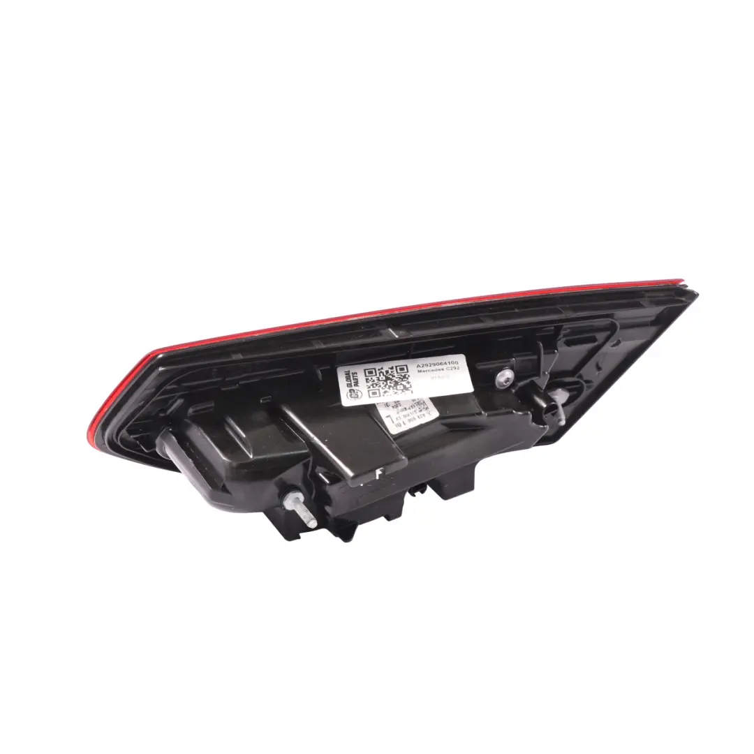 Feu arrière gauche pour Mercedes GLE C292 à propos du numéro de pièce A2929064100 Mercedes GLE C292 Feu arrière gauche - SKU A2929064100 - Numéro de pièce A2929064100