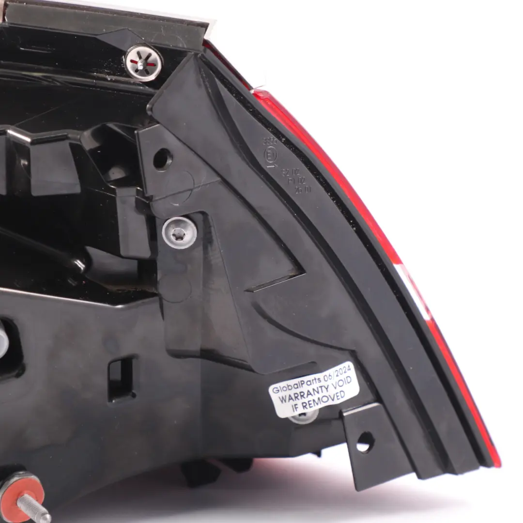 Couvercle Arrière Droit Feu Latéral pour Mercedes GLC C253 GLE C292 à propos du numéro de pièce A2929065200 Mercedes GLC C253 GLE C292 Couvercle Arrière Droit Feu Latéral - SKU A2929065200 - Numéro de pièce A2929065200