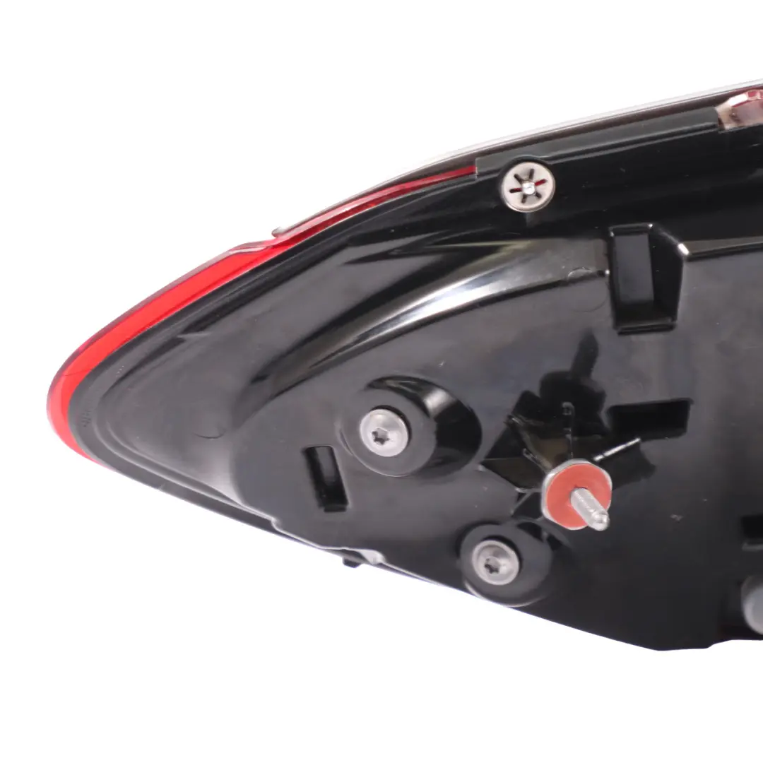 Heckklappe hinten rechts Licht Lampe für Mercedes GLC C253 GLE C292 mit Teilenummer A2929065200 Mercedes GLC C253 GLE C292 Heckklappe hinten rechts Licht Lampe - SKU A2929065200 - Teilenummer A2929065200