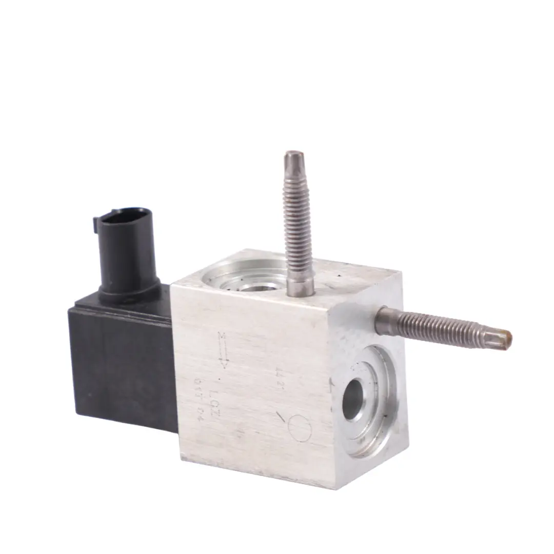 Expansionsventil A/C Klimaanlagenventil Einheit für Mercedes H243 mit Teilenummer A2938301201 Mercedes H243 Expansionsventil A/C Klimaanlagenventil Einheit - SKU A2938301201 - Teilenummer A2938301201