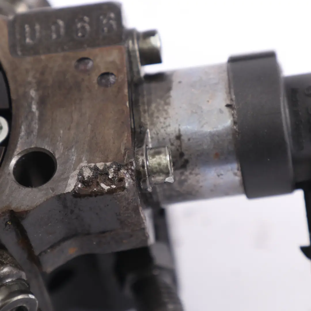 OM626 Pompa Carburante Iniezione Ad Alta Pressione per Mercedes W205 con numero di parte A6260700101 Mercedes W205 OM626 Pompa Carburante Iniezione Ad Alta Pressione - SKU A6260700101 - Numero di parte A6260700101