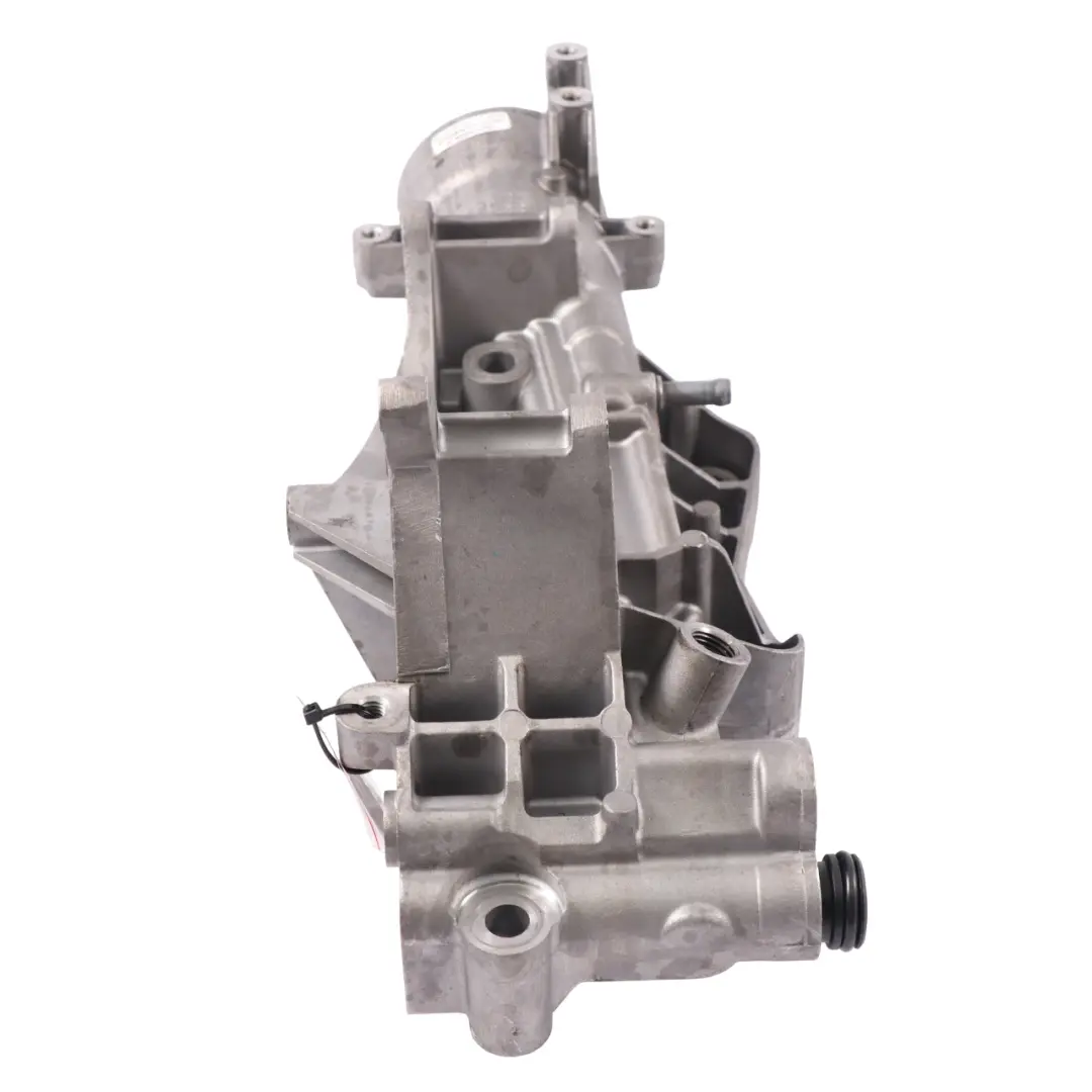 Base radiatore dell'olio Mercedes W205 Diesel OM626 Alloggiamento per con numero di parte A6261800011 Base radiatore dell'olio Mercedes W205 Diesel OM626 Alloggiamento - SKU A6261800011-1 - Numero di parte A6261800011