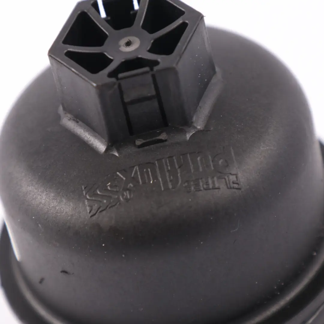 Ölfiltergehäuse Deckel für Mercedes W205 mit Teilenummer A6261840100 Mercedes W205 Ölfiltergehäuse Deckel - SKU A6261840100 - Teilenummer A6261840100