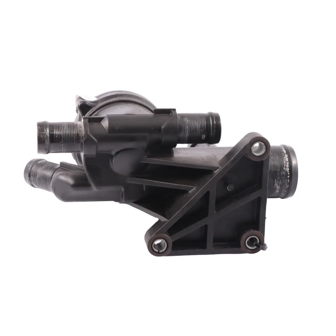 Termostat Obudowa do Mercedes W205 o numerze A6262000115 Mercedes W205 Termostat Obudowa - SKU A6262000115 - Numer Części A6262000115