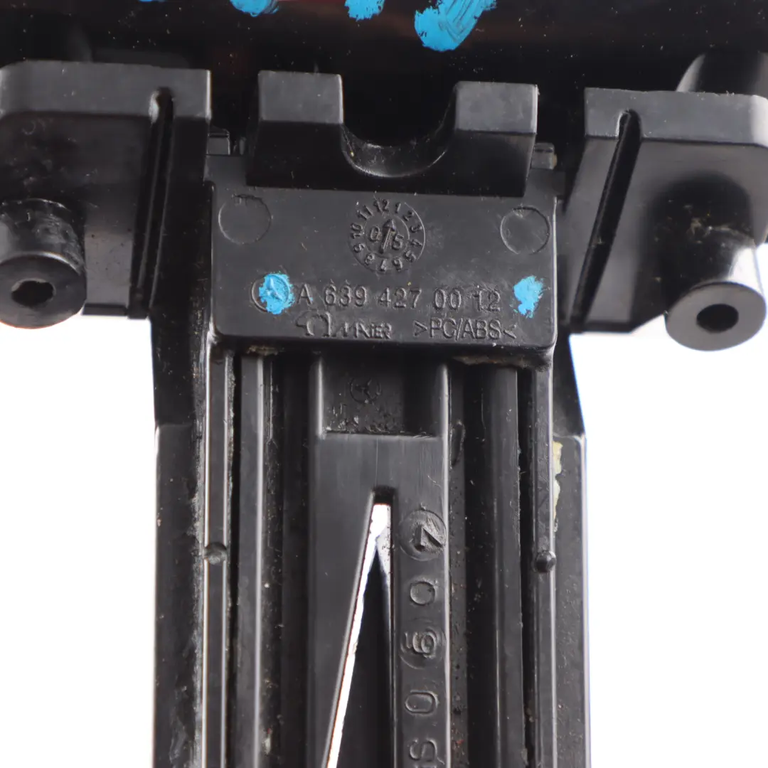 Leva di rilascio del freno di stazionamento per Mercedes W639 con numero di parte A6394270012 Mercedes W639 Leva di rilascio del freno di stazionamento - SKU A6394270012-2 - Numero di parte A6394270012